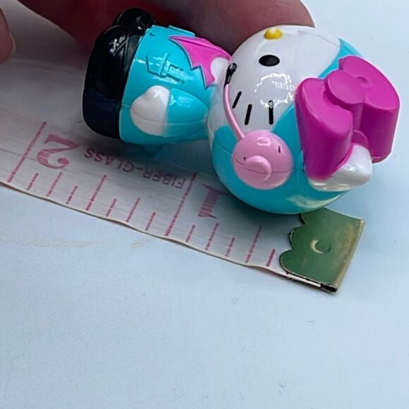 Sanrio Dr figure from helicopter ambulance 2013. - Picture 7 of 7